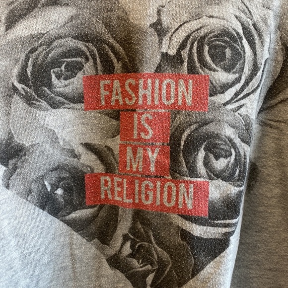 Cropped Distressed Crewneck - Picture 2 of 3